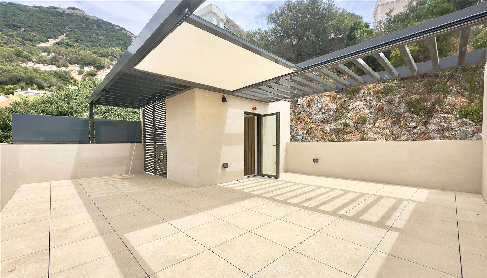 Image of House - 4 Bedrooms - 3 Bathrooms for Rental in North Gorge-Gibraltar, Image 7